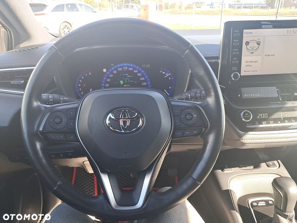Toyota Corolla 2.0 Hybrid Executive - 9