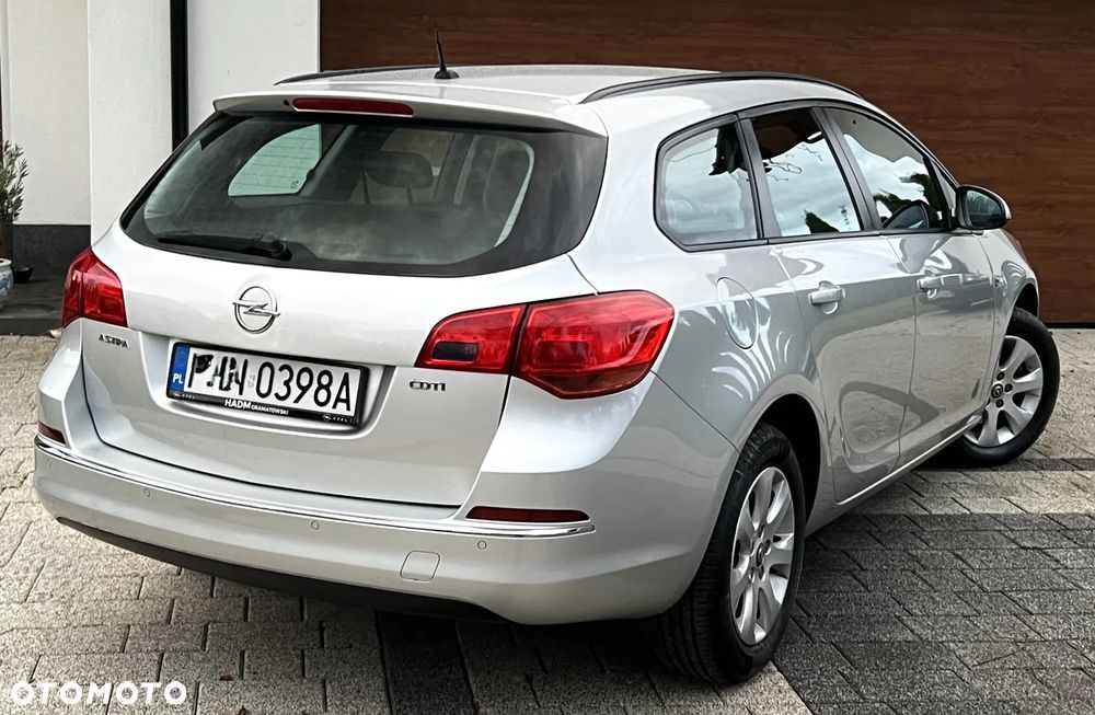 Opel Astra V 1.6 CDTI Dynamic - 36