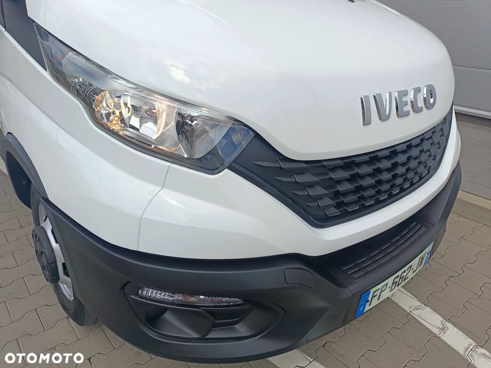 Iveco 35C16 POWER 160KM KONTENER WINDA 750Kg - 17