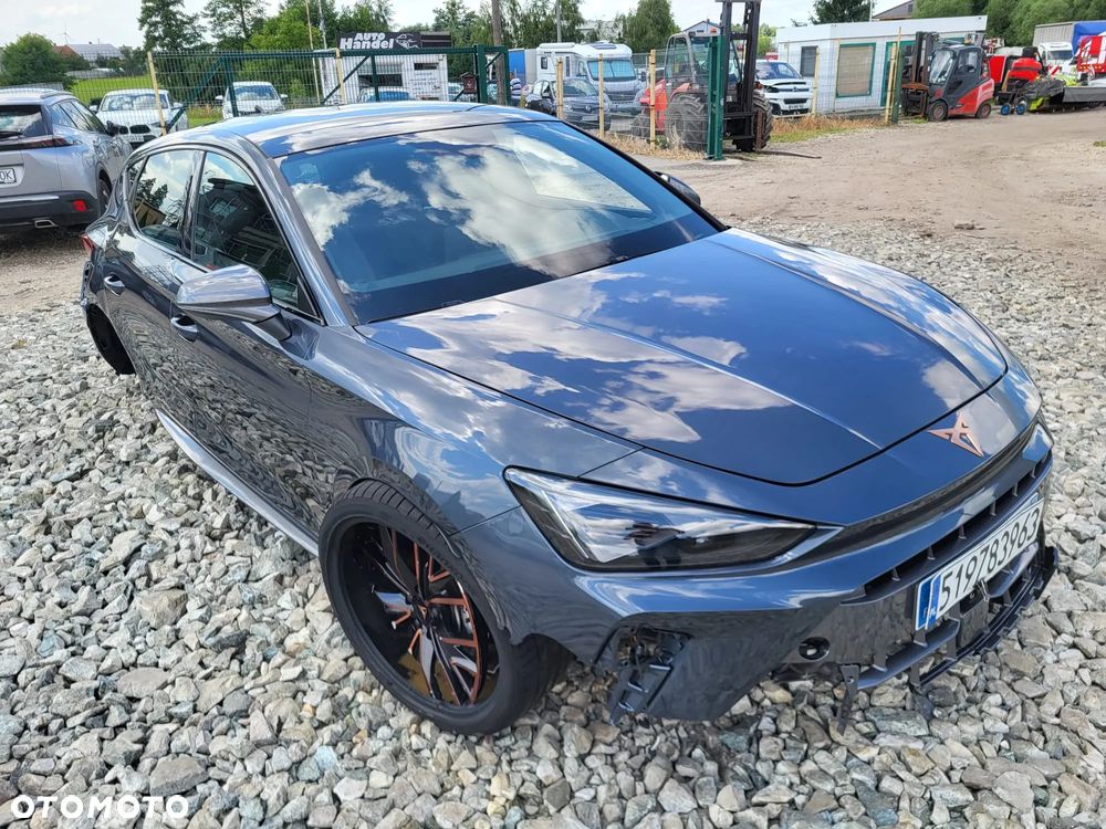 Cupra Leon 1.5 e-Hybrid PHEV Tribe Edition DSG - 1