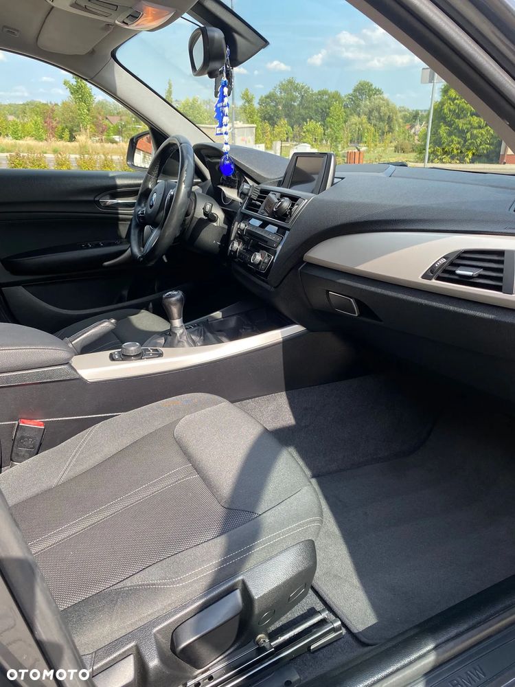 BMW Seria 1 116d - 12
