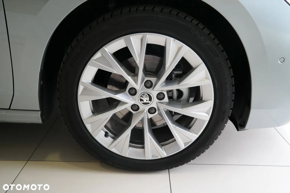 Skoda Superb 1.5 TSI mHEV DSG Selection - 12