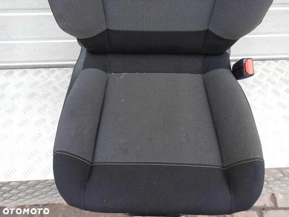 CITROEN C3 III FOTEL PRZÓD LEWY PRAWY - 4