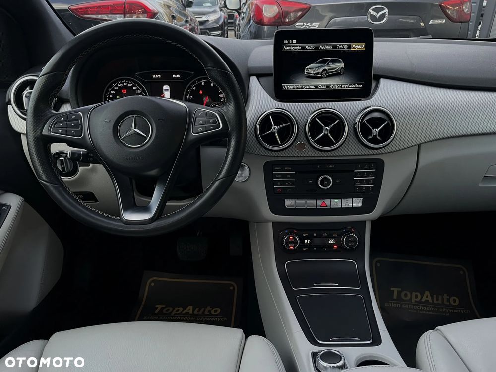 Mercedes-Benz Klasa B 200 7G-DCT Edition - 36