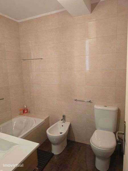 Arrenda-se apartamento T3 Caxinas - Grande imagem: 5/8