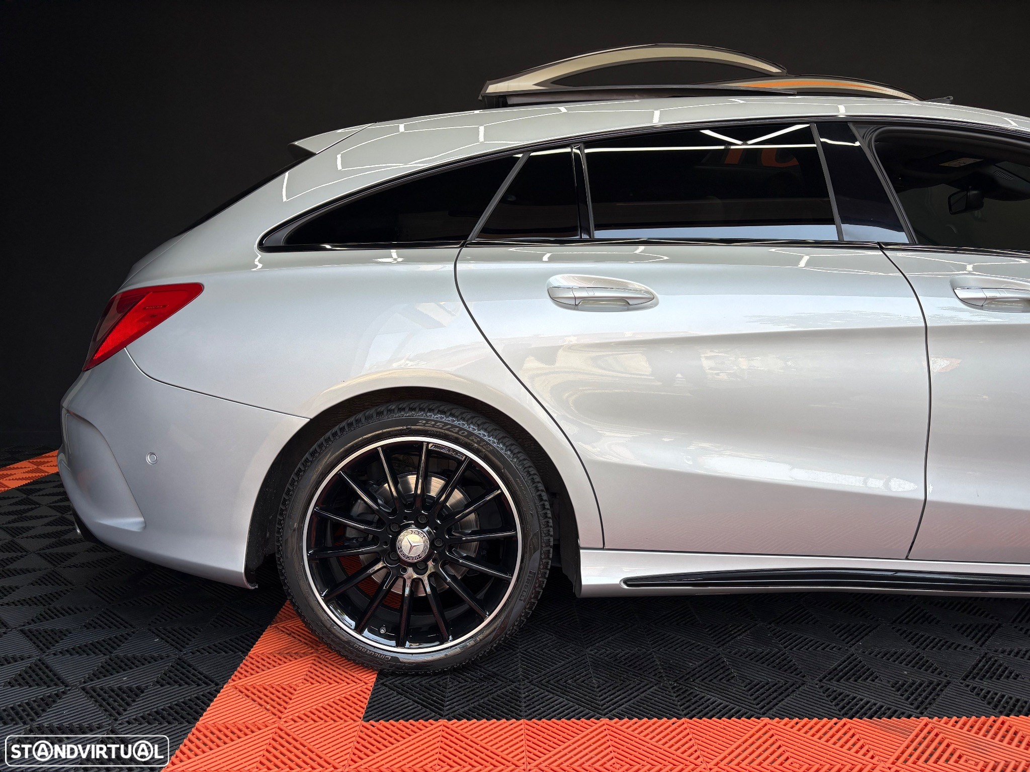 Mercedes-Benz CLA 220 d Shooting Brake AMG Line Aut. - 24
