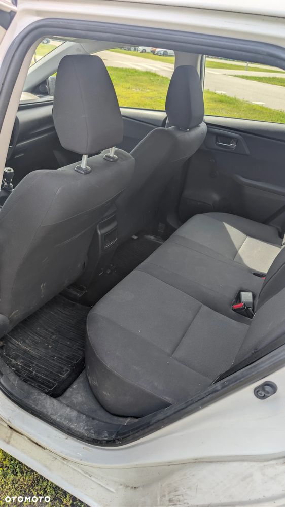 Toyota Auris 1.4 D-4D Active - 6