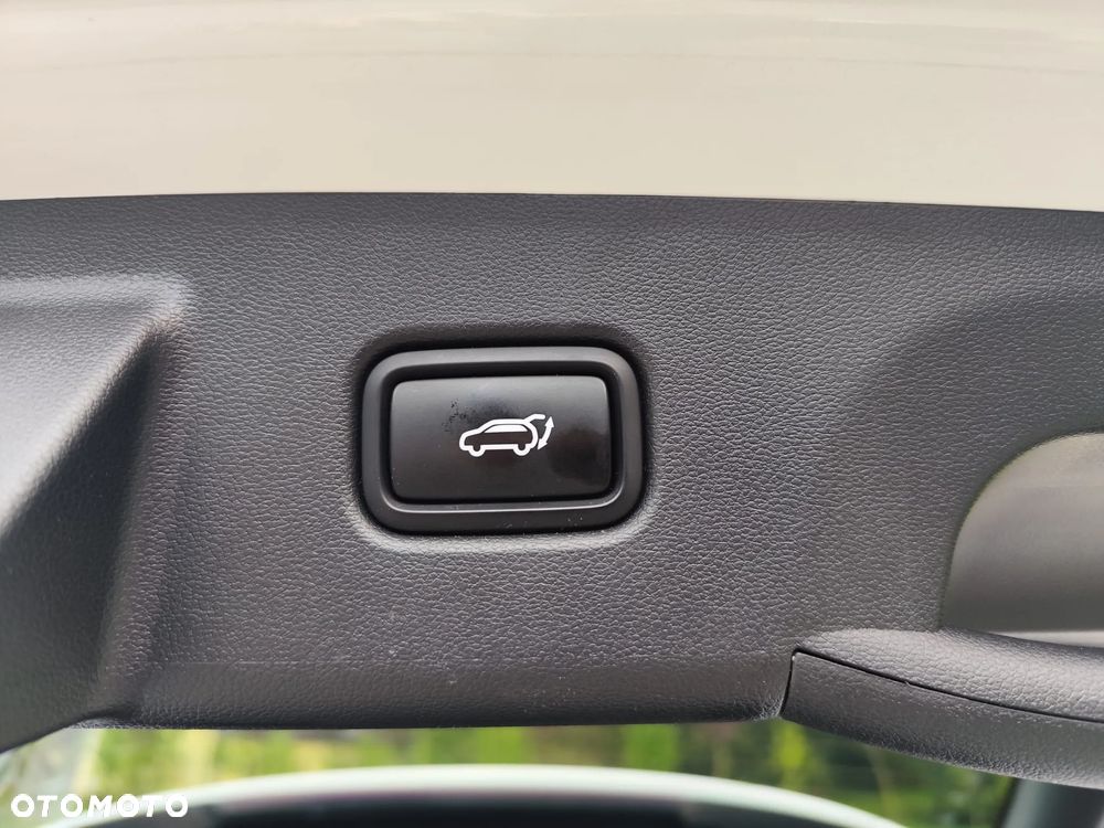 Hyundai Tucson 1.6 T-GDi HEV Executive 2WD - 25
