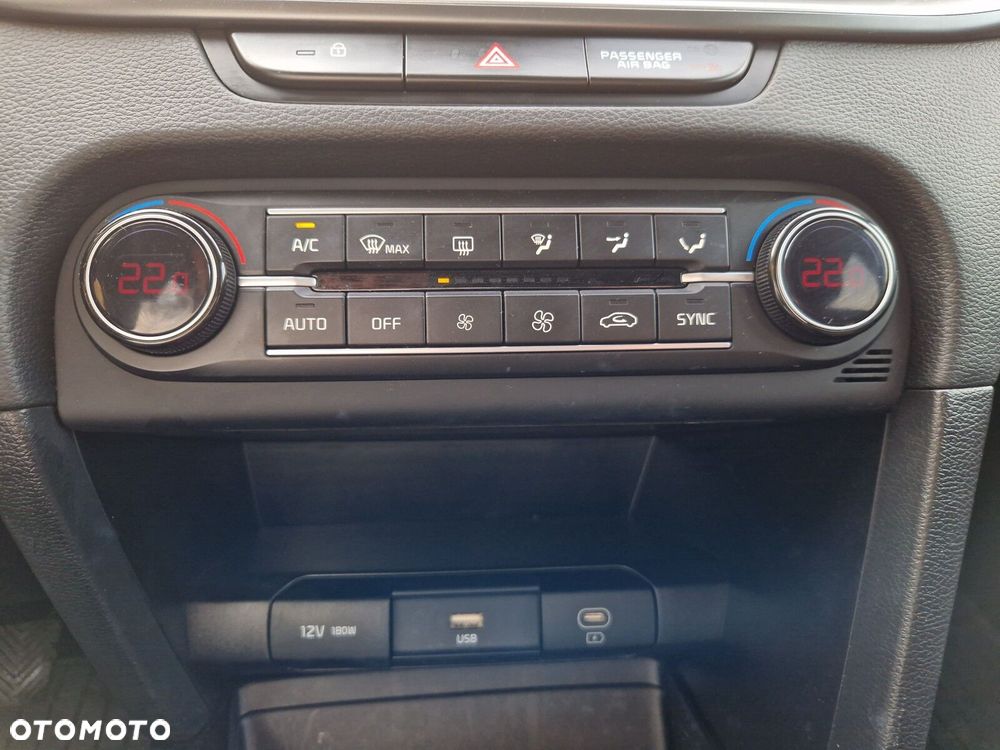Kia Ceed 1.5 T-GDI M - 27
