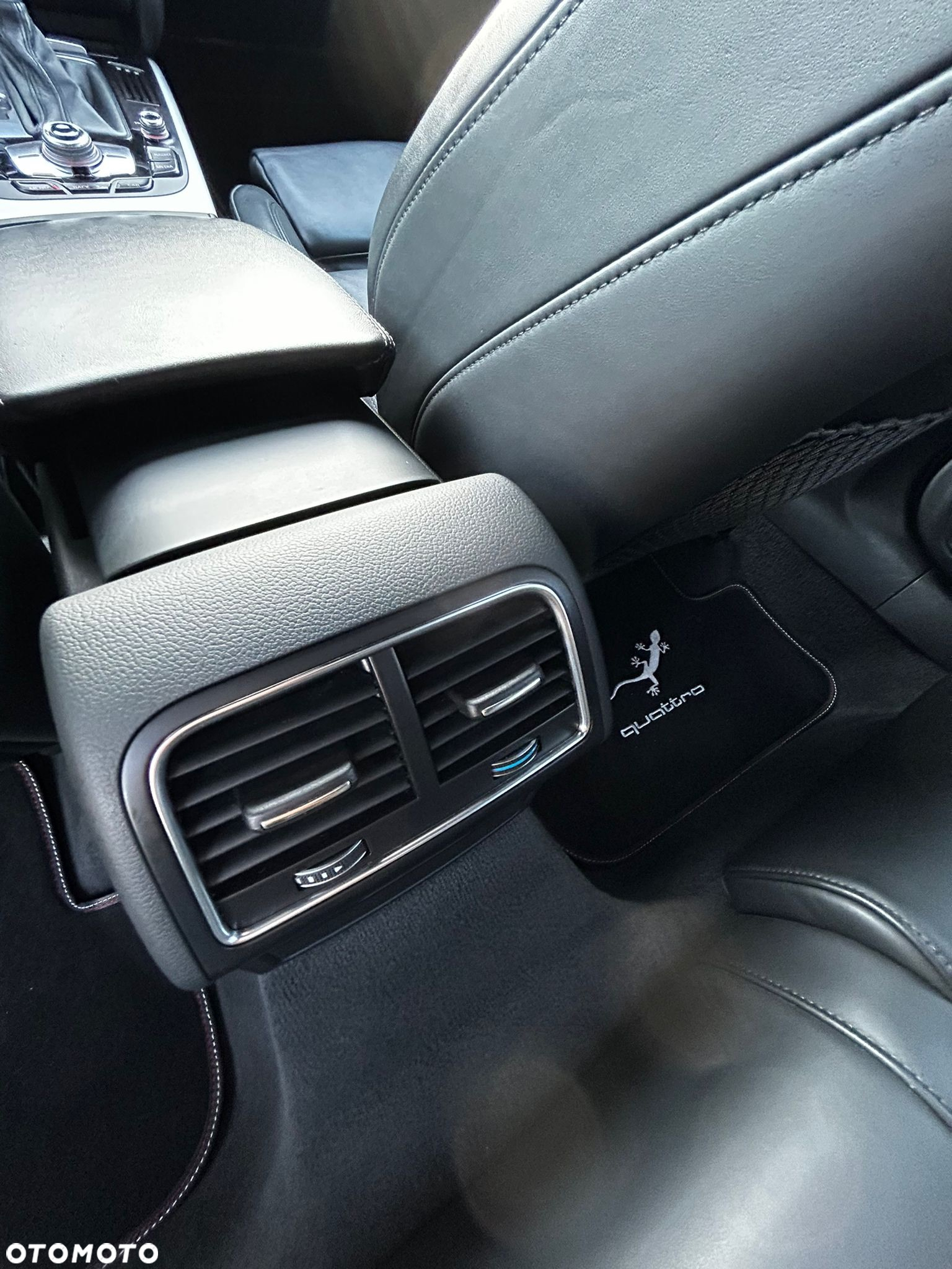 Audi A4 3.0 TDI Quattro S tronic - 37