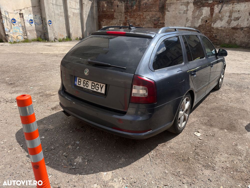 Skoda Octavia 2.0 TFSI RS - 8