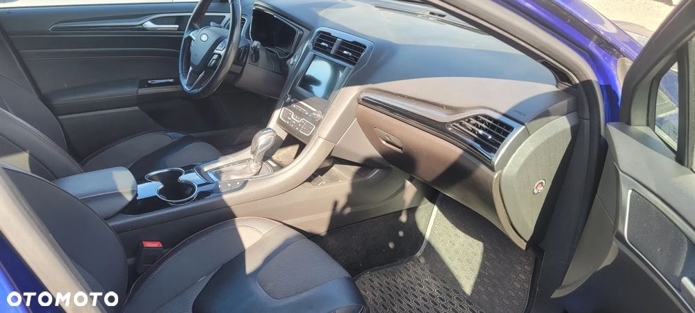 Ford Mondeo - 14