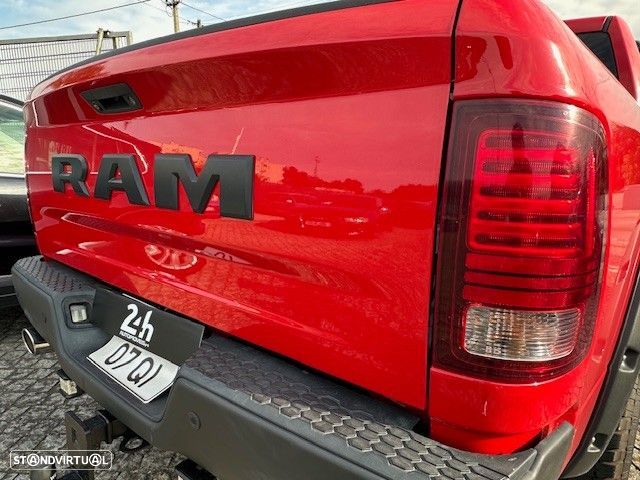 Dodge RAM - 8