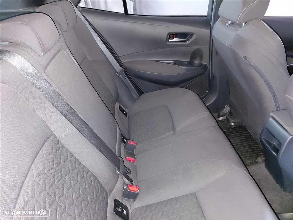 Toyota Corolla - 24