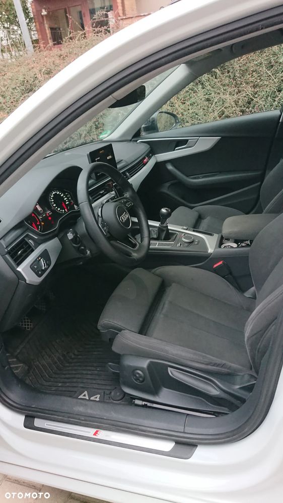 Audi A4 Avant 2.0 TDI DPF clean diesel quattro S line Sportpaket - 11