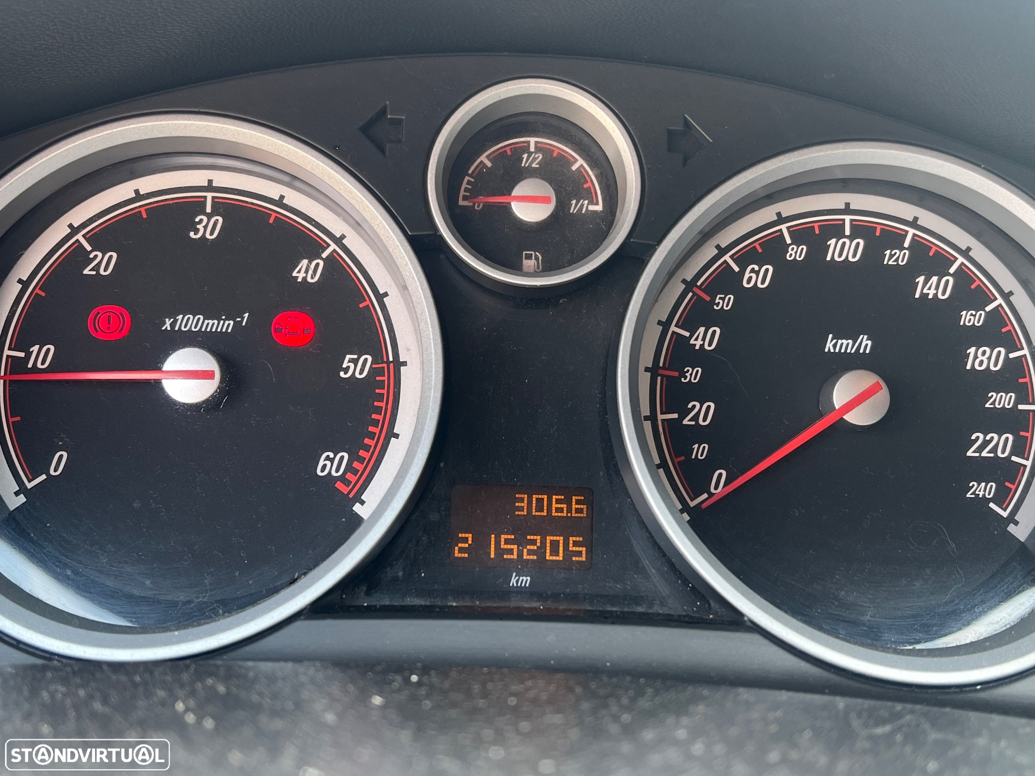 Opel Astra GTC 1.7 CDTi - 7
