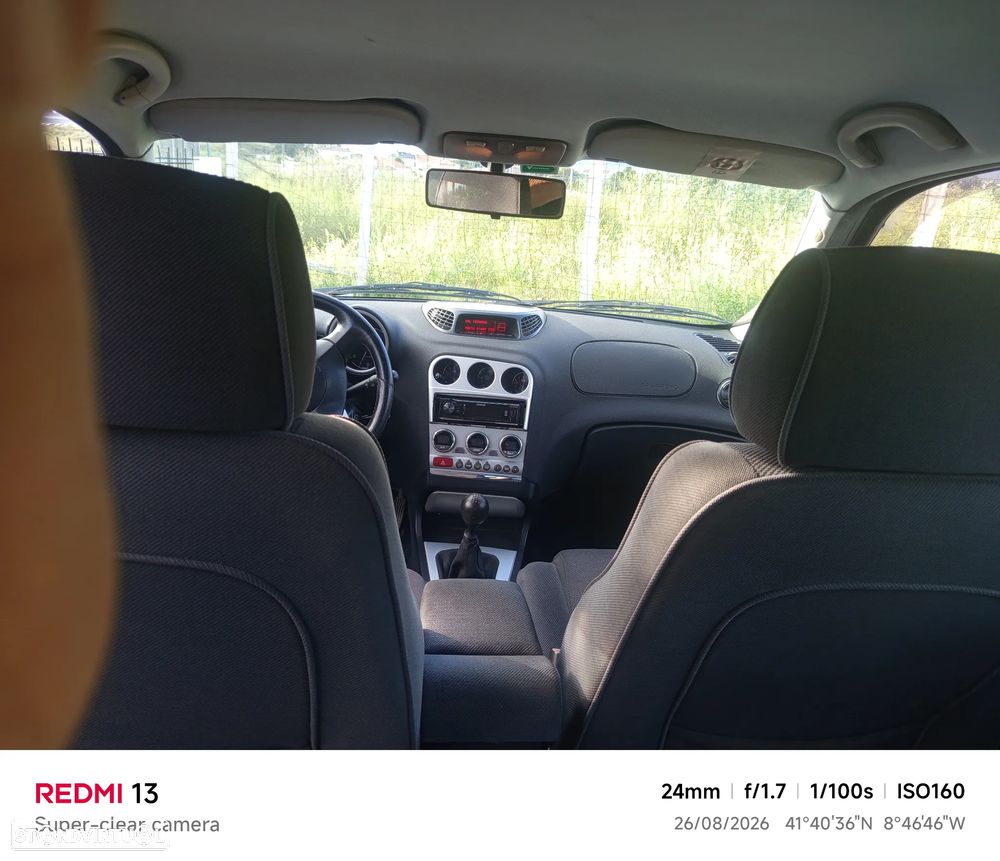 Alfa Romeo 156 1.9 JTD - 10