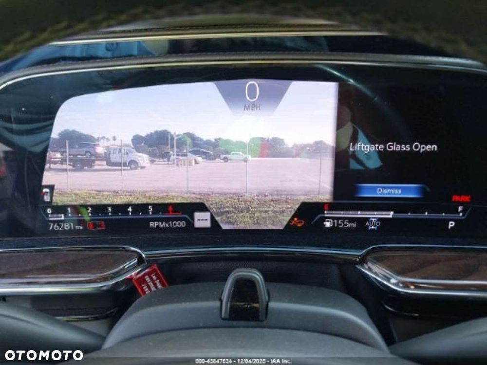 Cadillac Escalade - 11