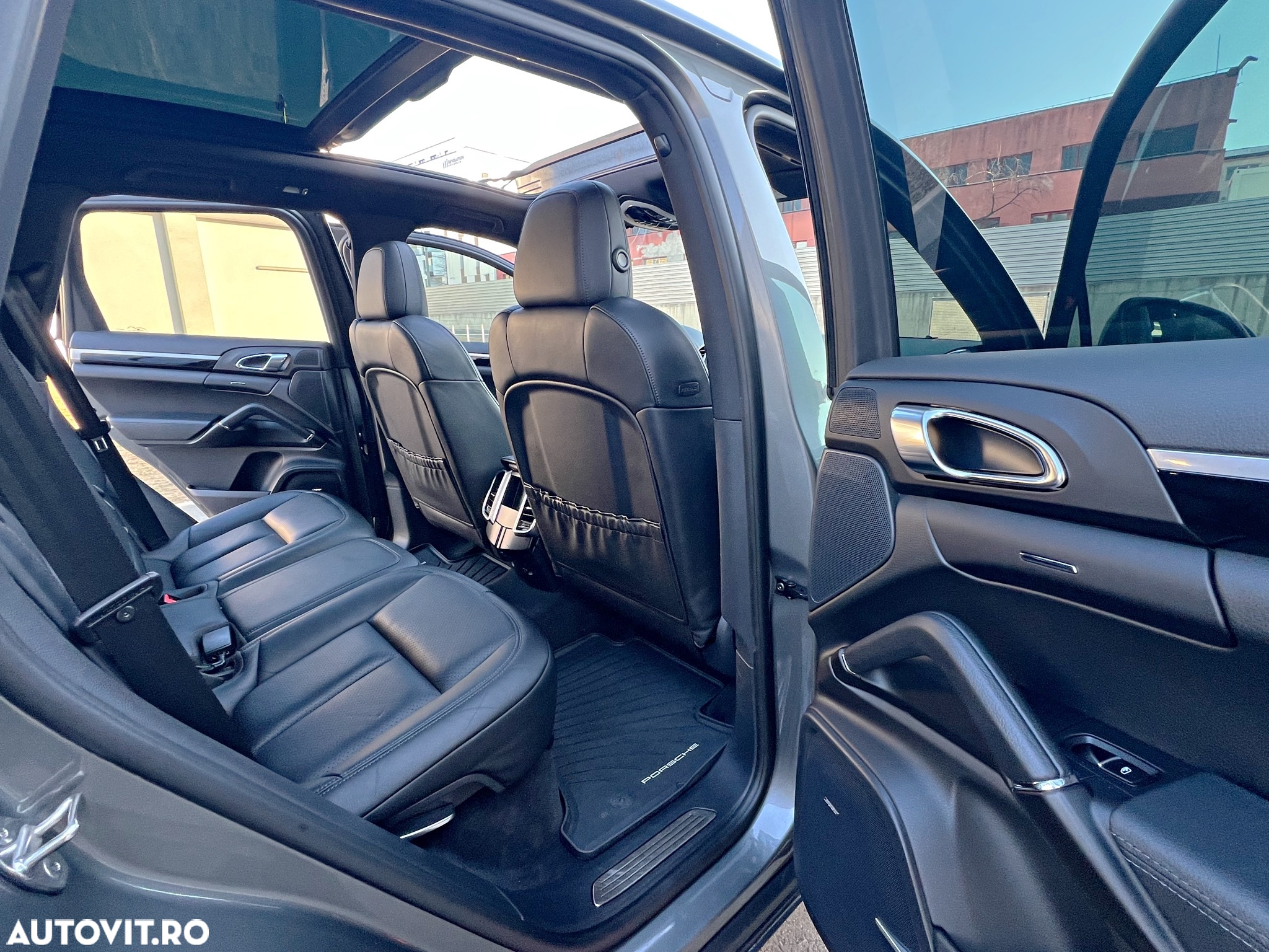 Porsche Cayenne Diesel Platinum Edition - 7