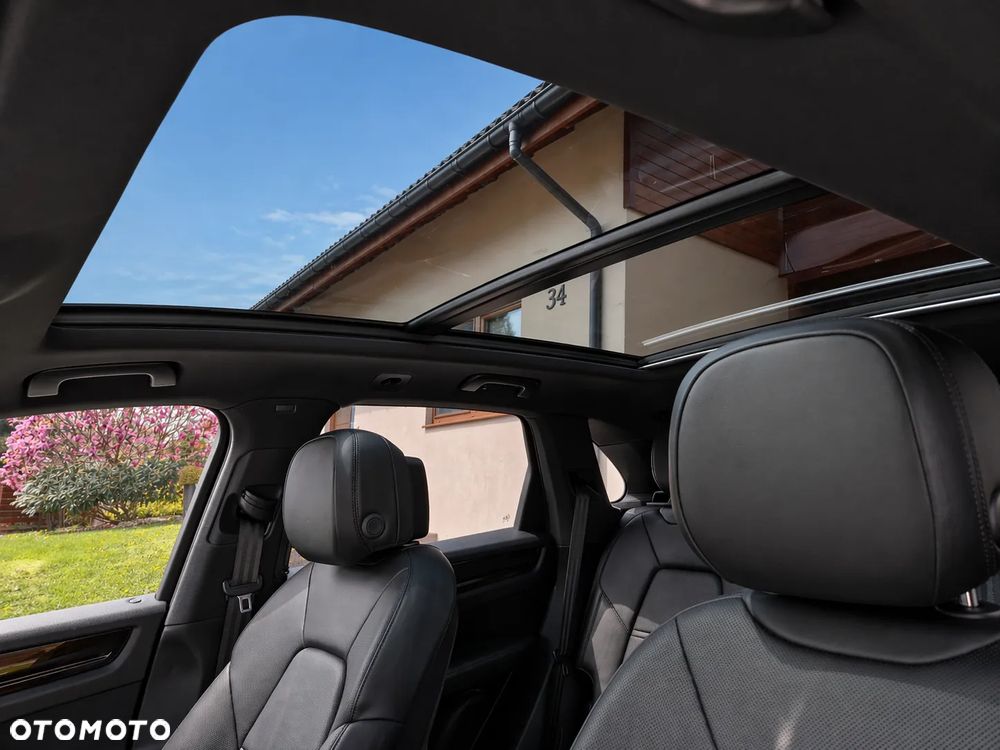 Porsche Cayenne Tiptronic S - 22