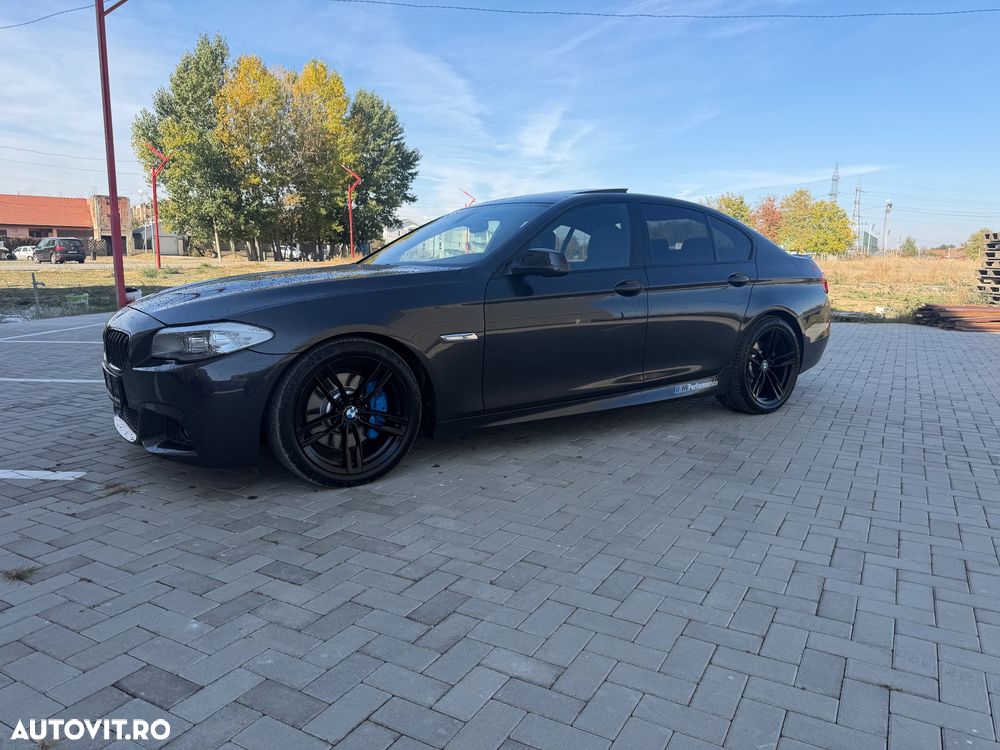BMW Seria 5 525d xDrive AT - 18