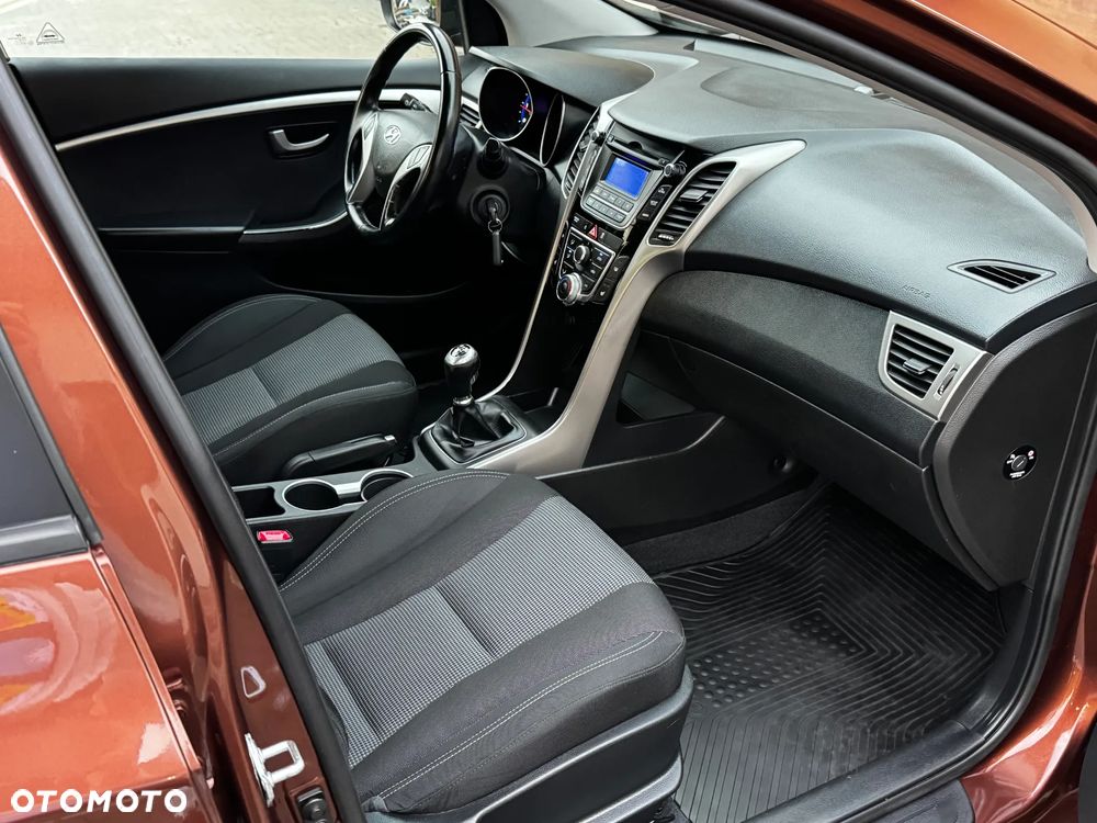 Hyundai i30 1.6 CRDi Comfort - 13