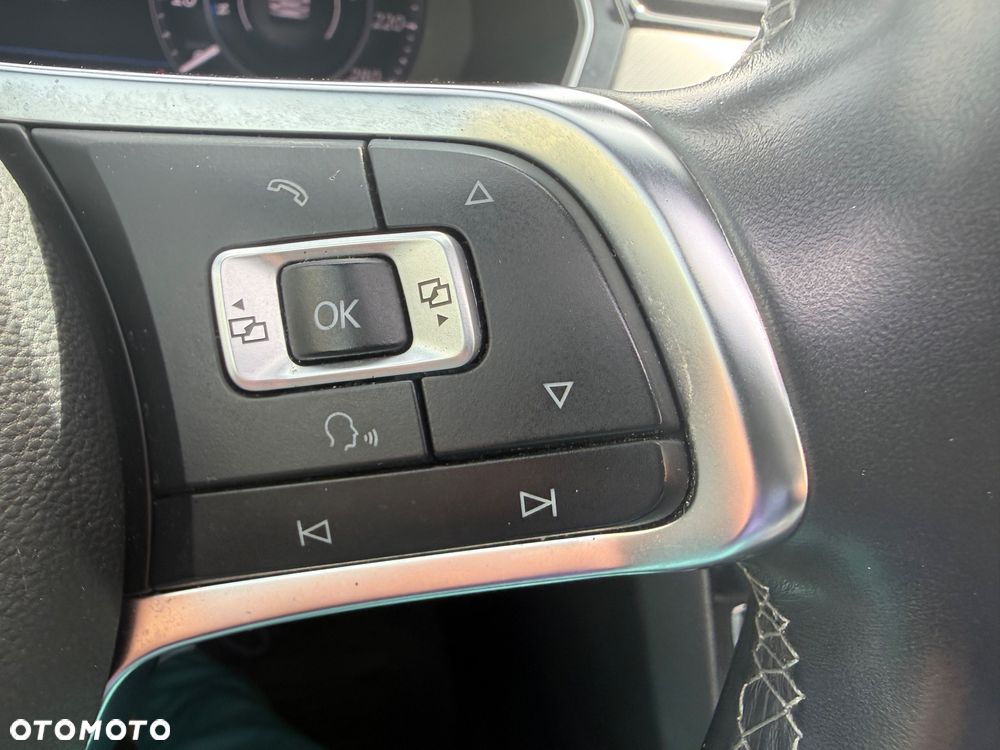 Volkswagen Arteon 2.0 TDI Bi-Turbo SCR 4Mot R-Line Edition DSG - 15