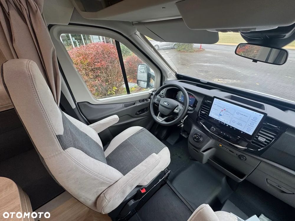 Ford Chausson 798 Titanium Ultimate - 17