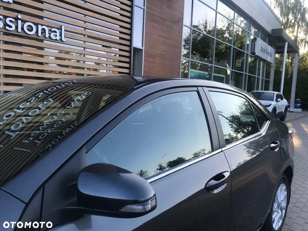 Toyota Corolla 1.6 Comfort - 14