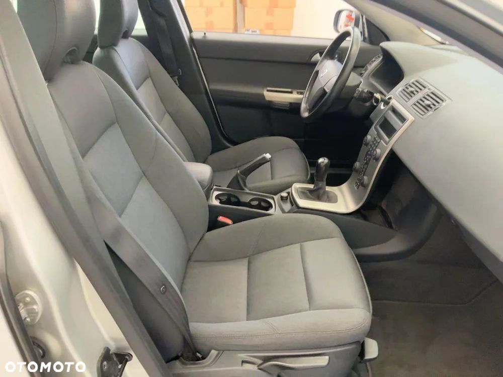 Volvo V50 2.0 Kinetic - 13