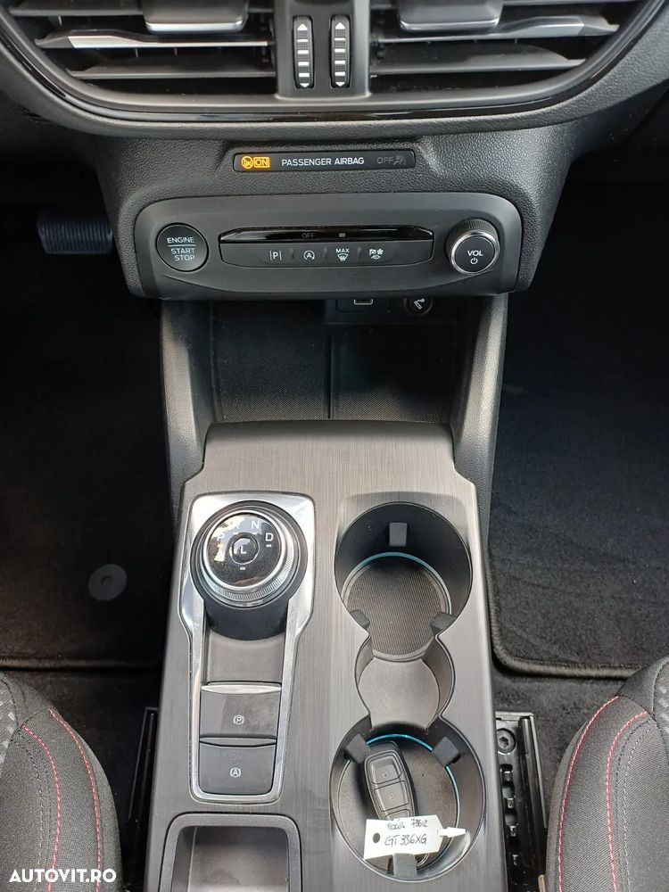 Ford Focus 1.5 EcoBlue Start-Stopp-System Aut. ST-LINE DESIGN - 18
