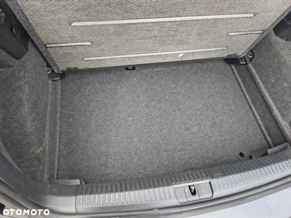 Volkswagen Polo - 19