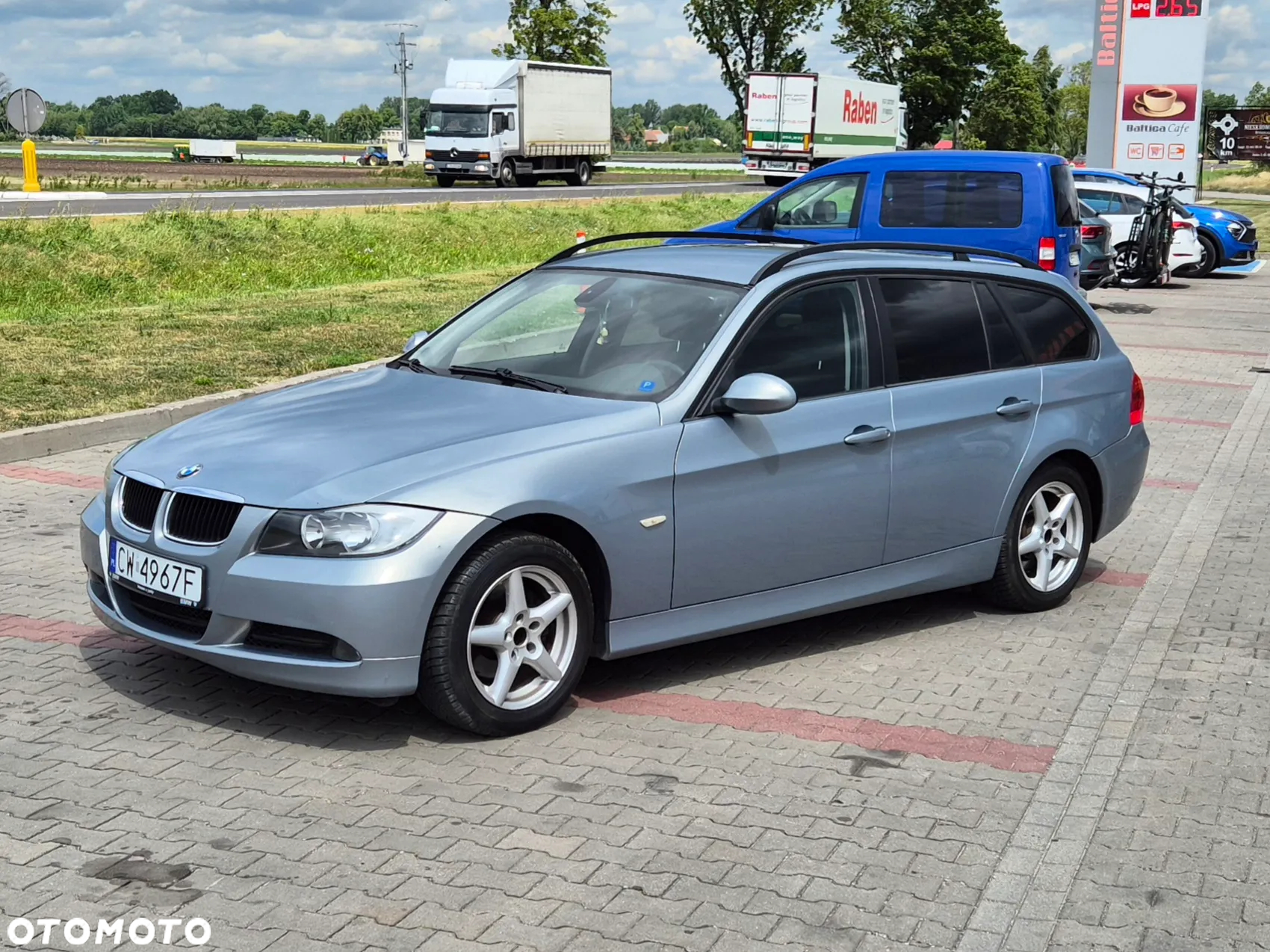 BMW Seria 3 320i Touring - 3