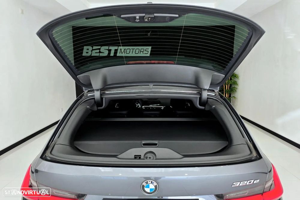 BMW 320 e Pack M Auto - 16