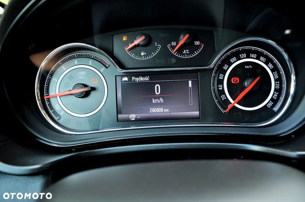 Opel Insignia - 20