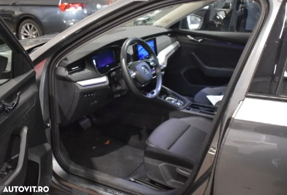 Skoda Octavia Combi 2.0 TDI DSG Tour - 4