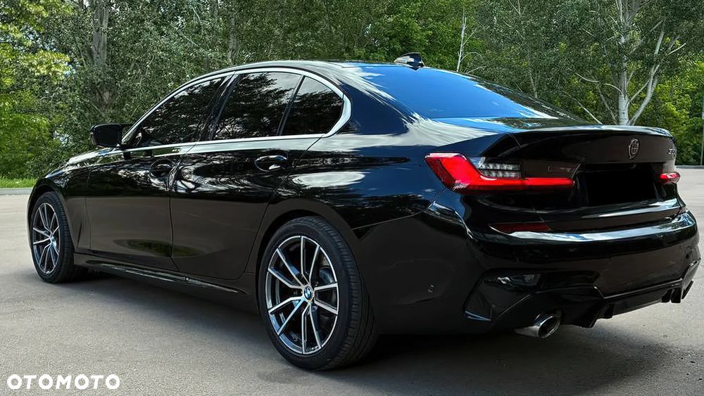 BMW Seria 3 330i xDrive - 3
