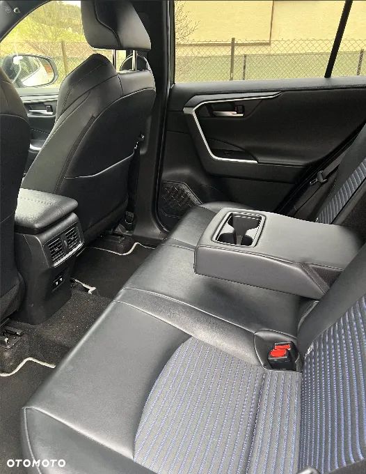 Toyota RAV4 Hybrid Selection 4x4 - 11