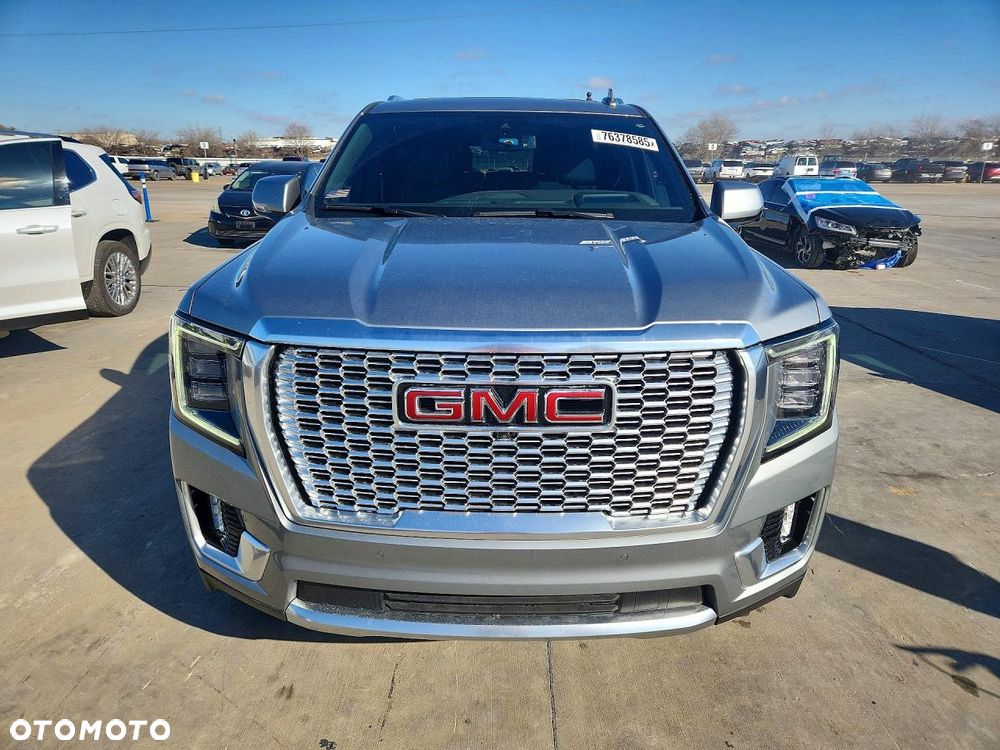 GMC Yukon - 6