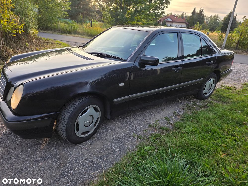 Mercedes-Benz Klasa E - 6