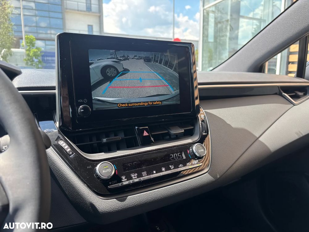 Toyota Corolla 1.8 HSD Eco - 19