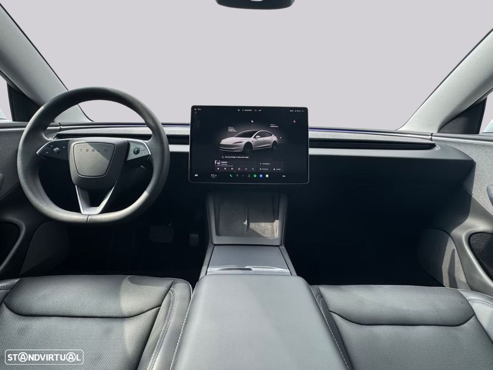 Tesla Model 3 - 5