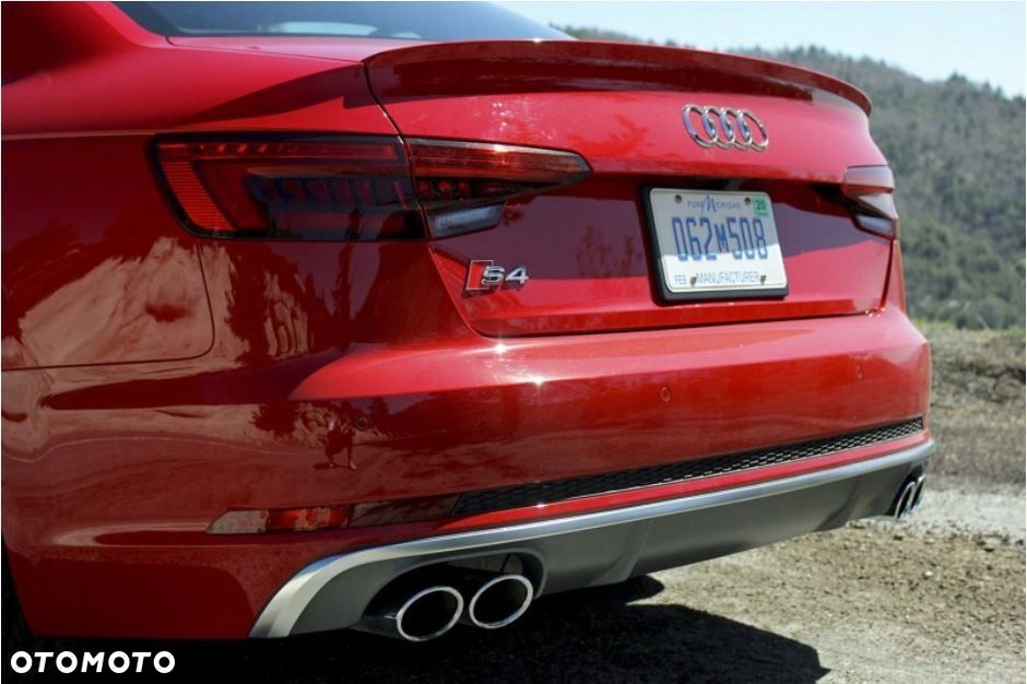 AUDI A4 B9 SEDAN SPOILER LOTKA NA KLAPĘ PODKŁAD!! - 2