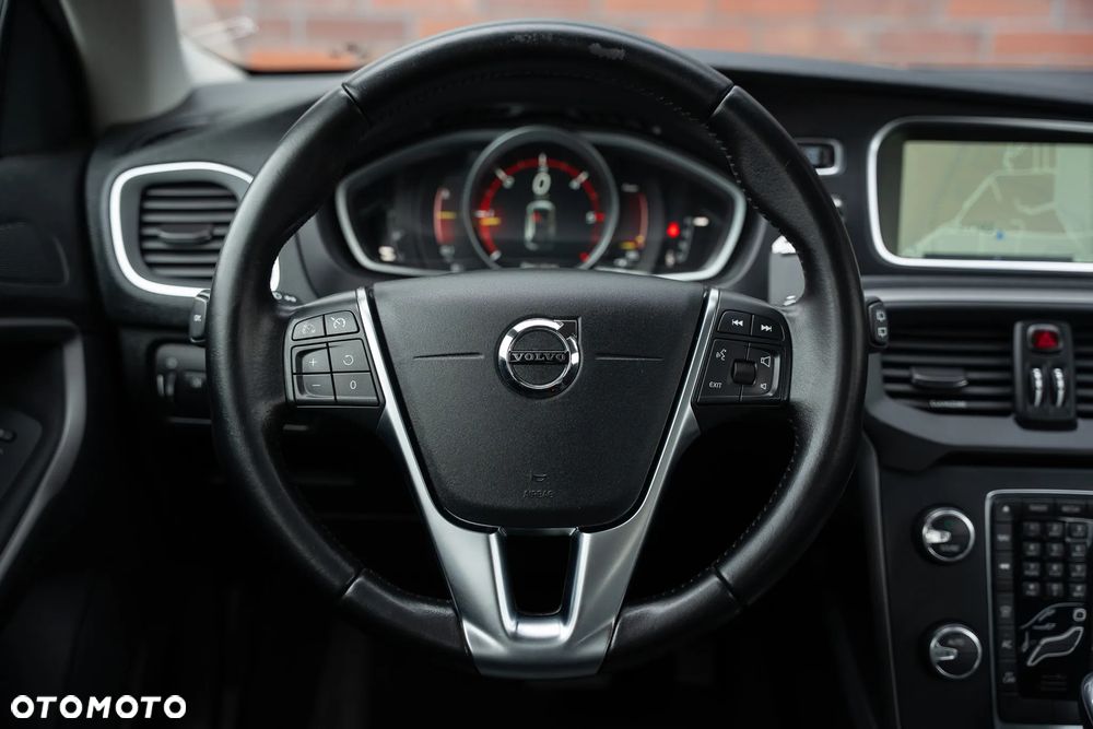 Volvo V40 D2 Geartronic Momentum - 28