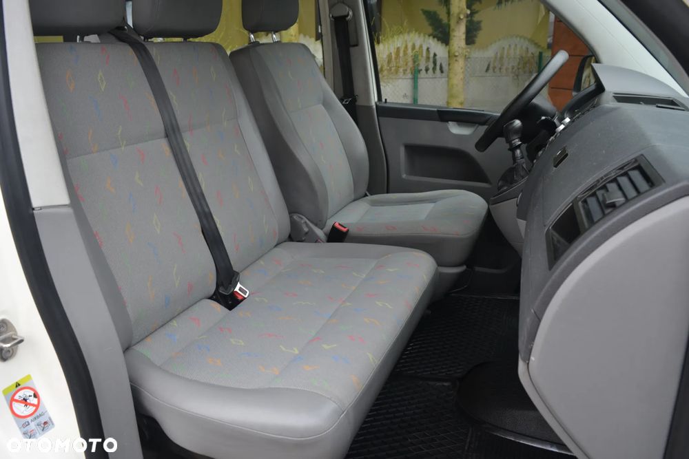 Volkswagen Transporter - 9