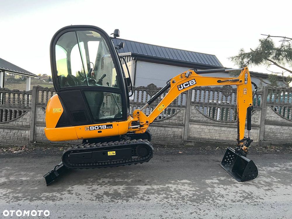 JCB 8018 CTS * Minikoparka JCB 8018 * 2 Tony * Rozsuwane Podwozie * Nowe Gąsienice * Stan IDEALNY * - 16