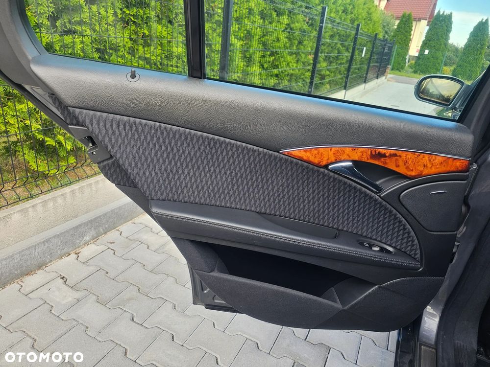 Mercedes-Benz Klasa E - 11
