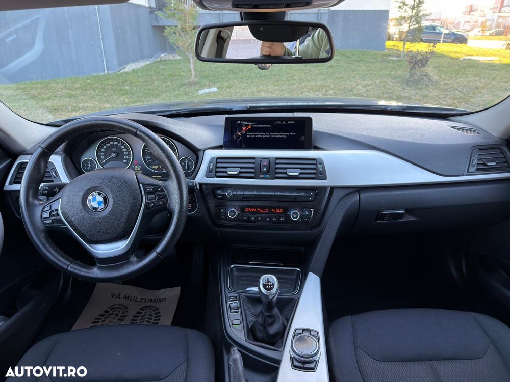 BMW Seria 3 318d - 10
