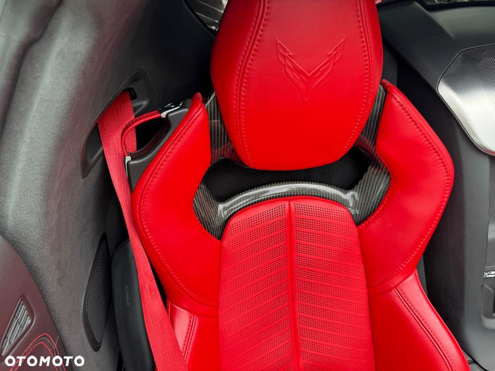 Chevrolet Corvette - 15