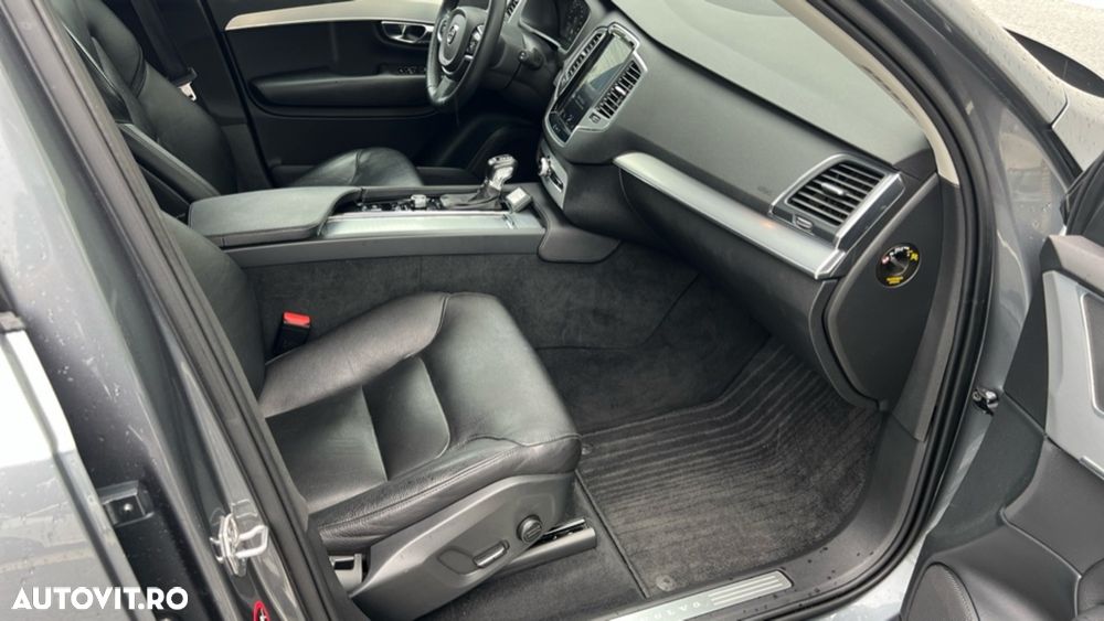 Volvo XC 90 - 11